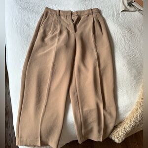 Aritzia the effortless pant cropped, size 8, gold camel, worn less than 5 times